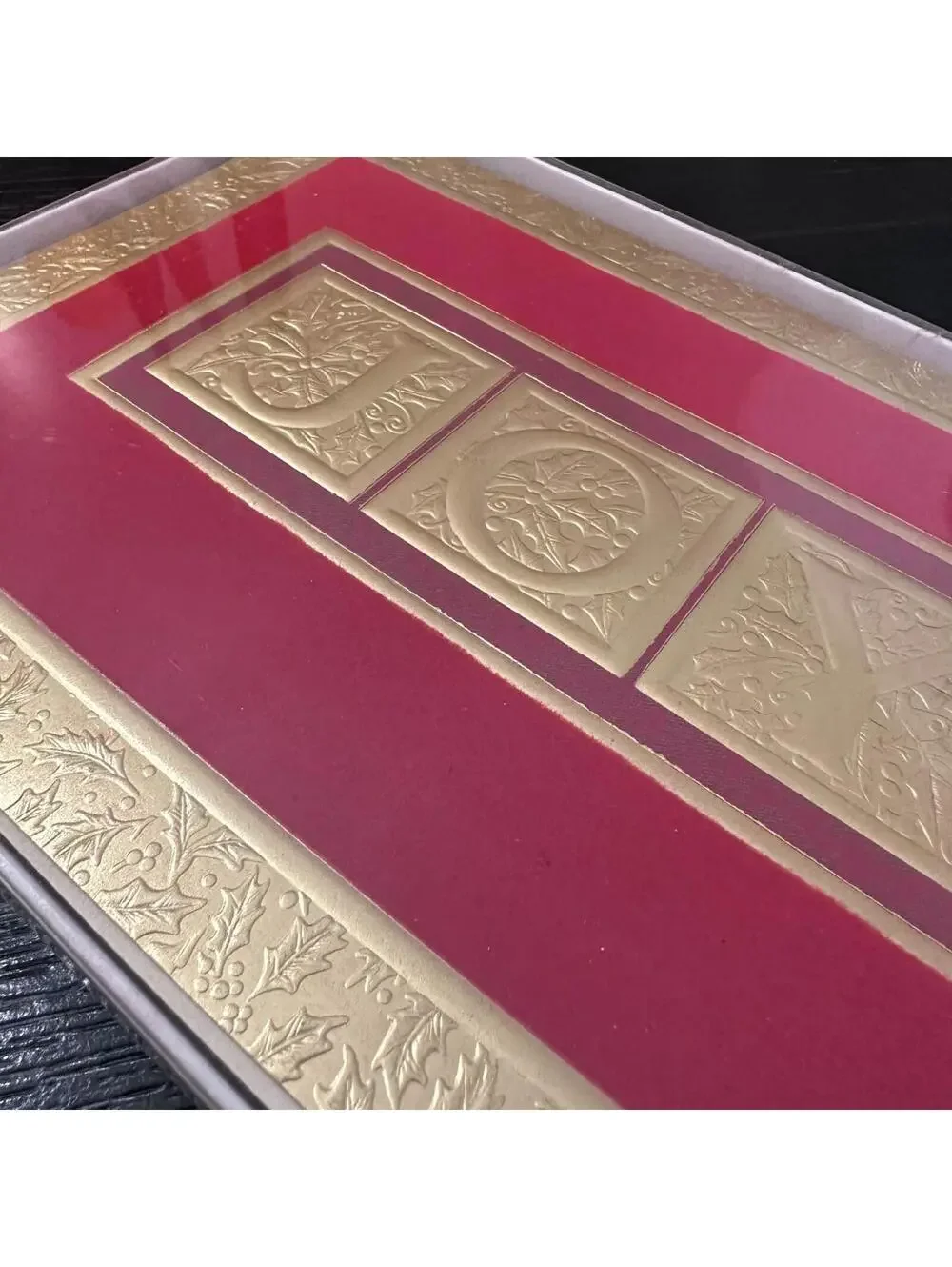 Embossed Joy Gold And Red Holiday Cards And Envelopes 14 Ct Boxed Set New